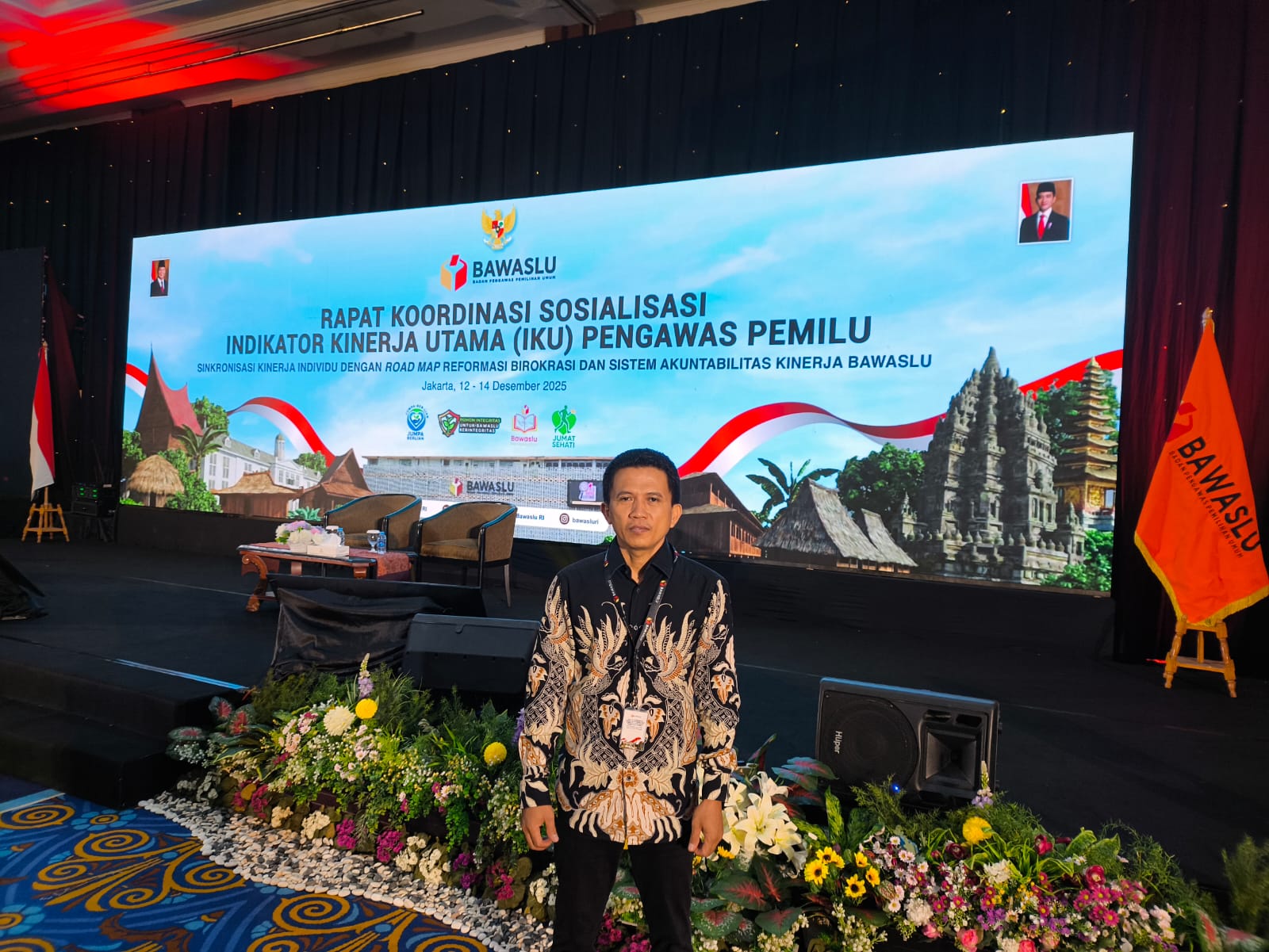 Anggota Bawaslu Merauke, Tofik Saleh menghadiri kegiatan Rapat Koordinasi Sosialisasi Indikator Kinerja Utama (IKU)