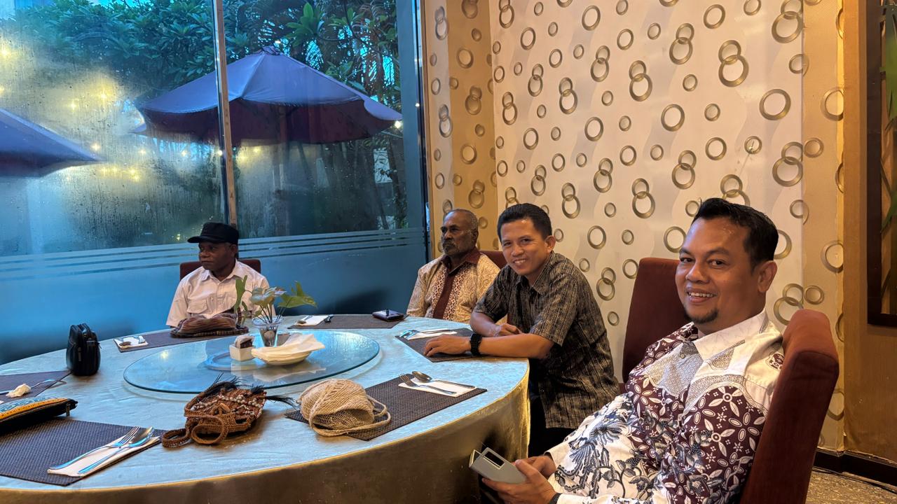 Sekretariat Bawaslu Kabupaten Merauke menghadiri kegiatan Ngabuburit Pengawasan yang diselenggarakan oleh Bawaslu Provinsi Papua Selatan.