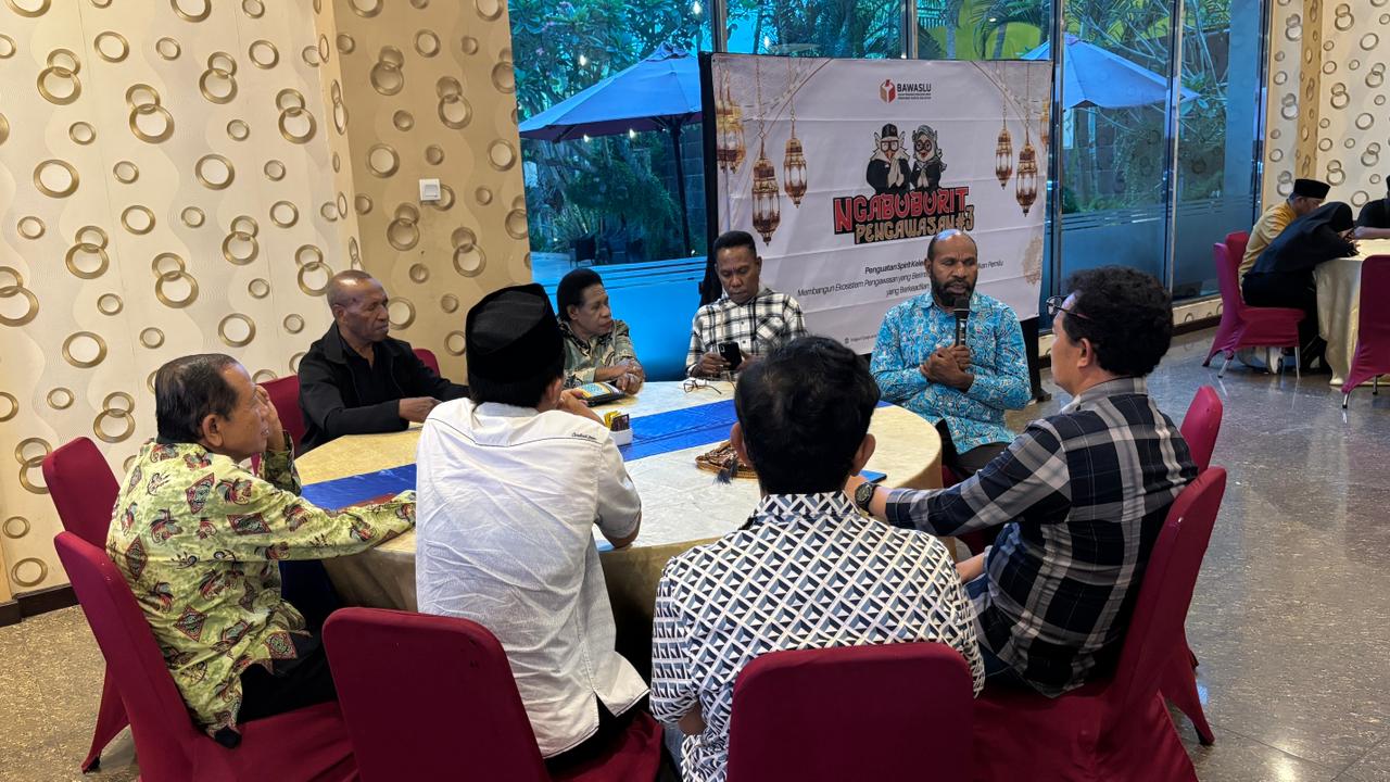 Ngabuburit Pengawasan, Bawaslu Merauke Bersama Bawaslu Papua Selatan Bahas Penguatan Demokrasi