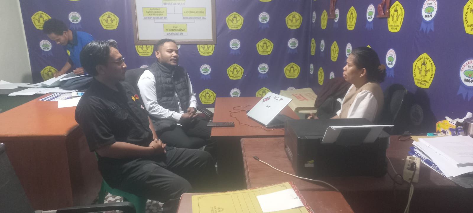 BANGUN KOMUNIKASI EFEKTIF, BAWASLU MERAUKE LAKUKAN KONSOLIDASI DENGAN PIHAK KAMPUS