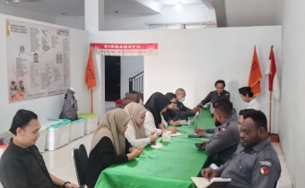 Bawaslu Kabupaten Merauke Melaksanakan Rapat Evaluasi Kinerja Mingguan
