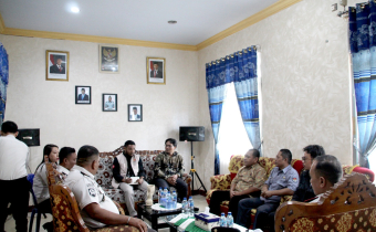 BAWASLU MERAUKE AWASI COKLIT DATA PEMILIH WARGA BINAAN DI LAPAS KELAS IIB MERAUKE